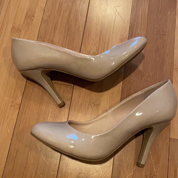 Kelly & Katie Nude Stiletto Heel Round Toe - Picture 2 of 4